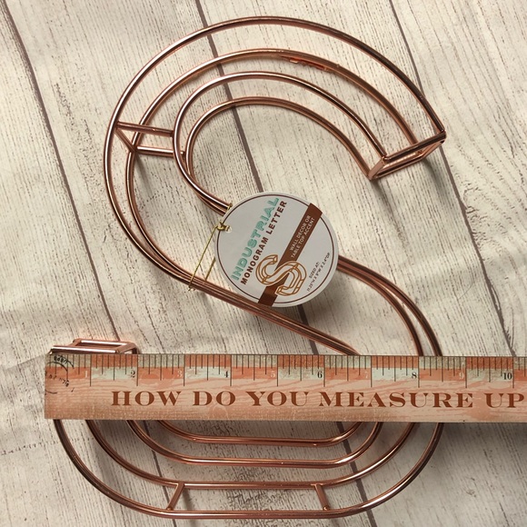 NWT Rose Gold Industrial Monogram Letter Wall Decor & Table Top Accent “S” - Picture 3 of 11